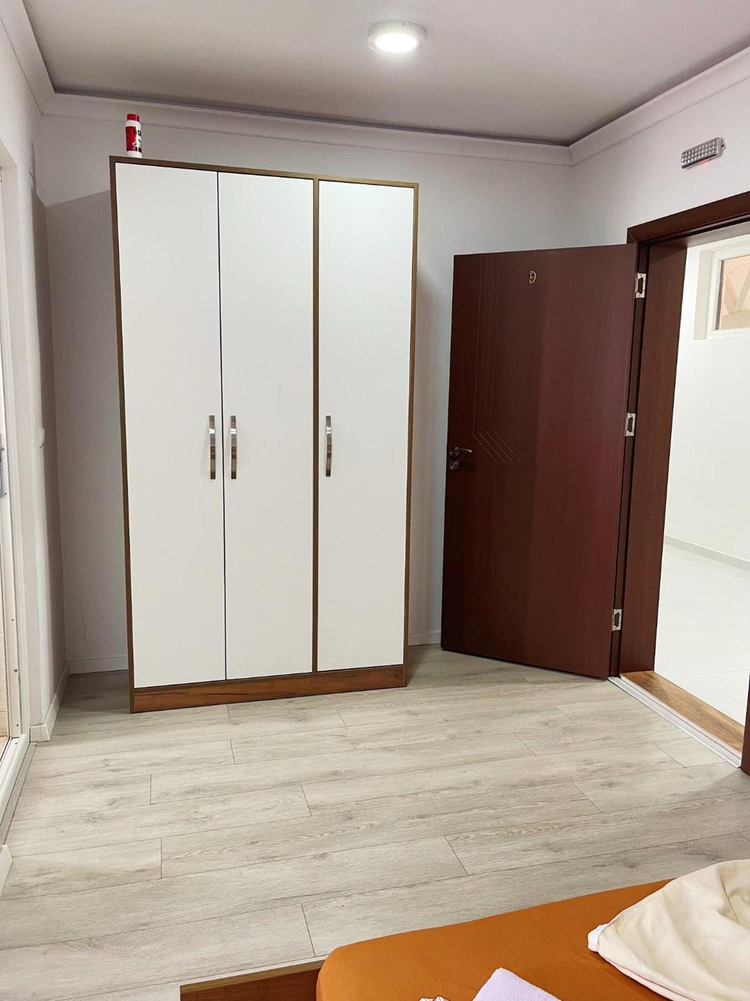 Infinity Plaza Hotel Gjakova Exterior foto