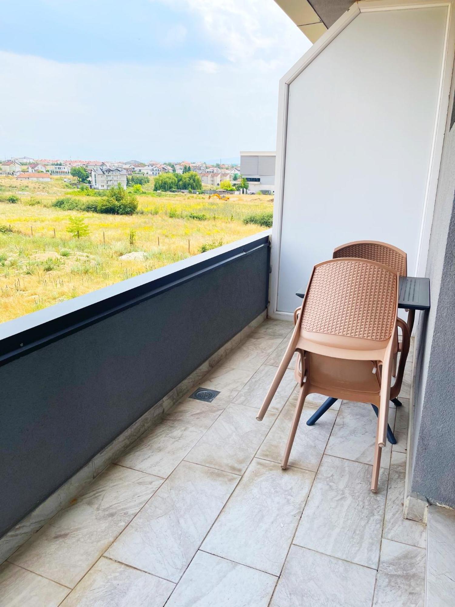 Infinity Plaza Hotel Gjakova Exterior foto