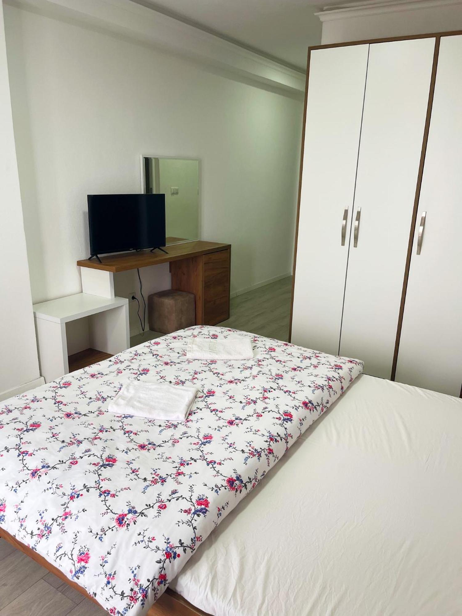 Infinity Plaza Hotel Gjakova Exterior foto
